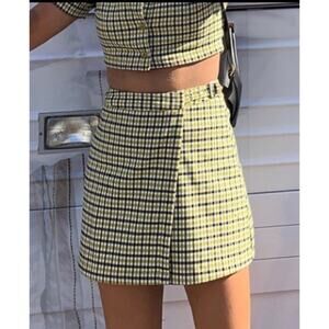 Brandy Melville wrap a round  skirt small